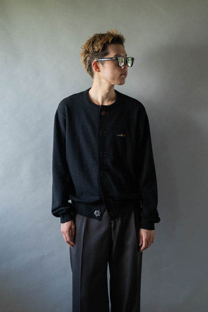 Wool knit cardigan for sign