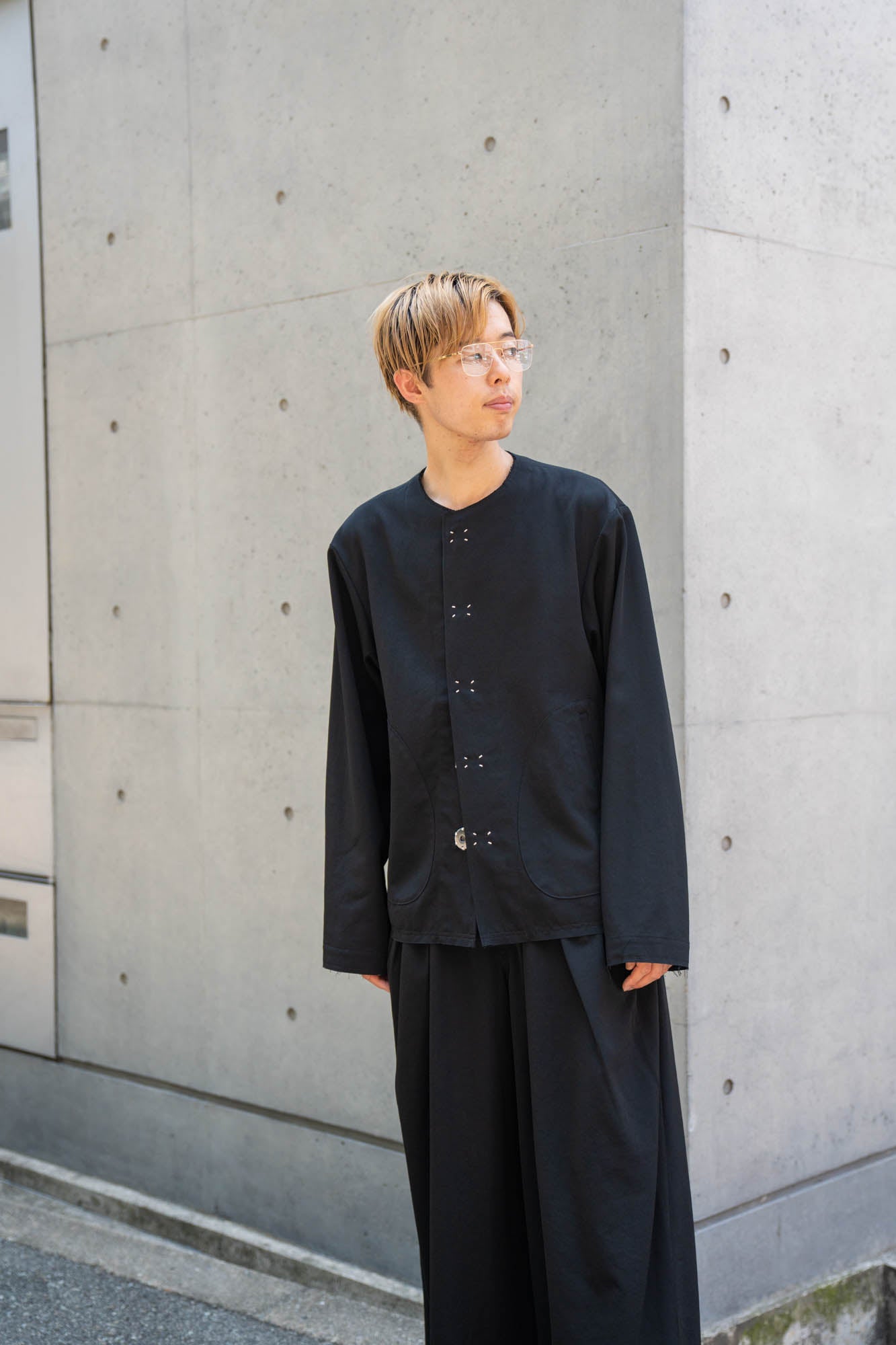 No-collar wool gabardine jacket