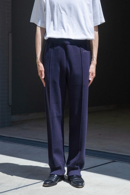 TROUSER WITH SEAMS IN WOOL CUT &amp; SEW SWEATER