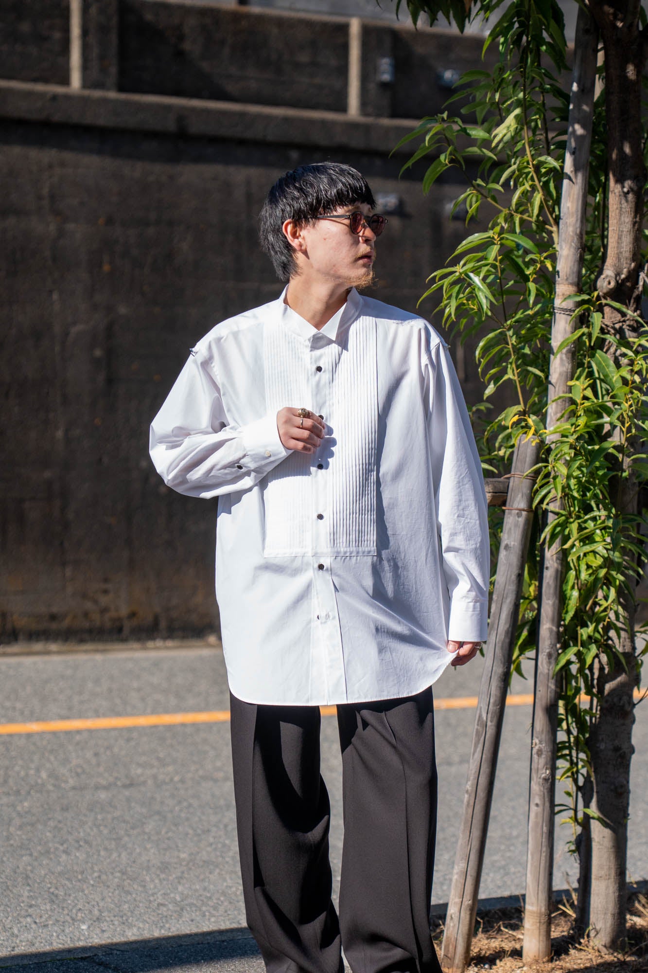 オーバーコート OVERCOAT  26SS  S26T031-WTCT CHIYONOFUJI COLLABORATION TUXEDO SHIRT タキシード長袖シャツ メンズ FREE Chiyonofuji Collaboration Tuxedo Shirt | シャツ OVERCOAT（オーバー