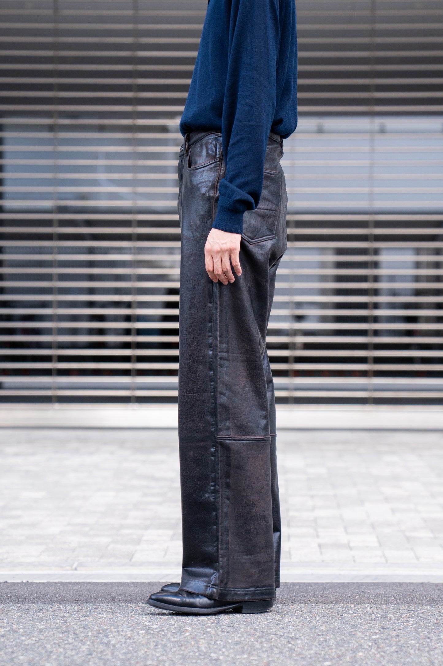 CRACKING COATED WIDE PANTS .14