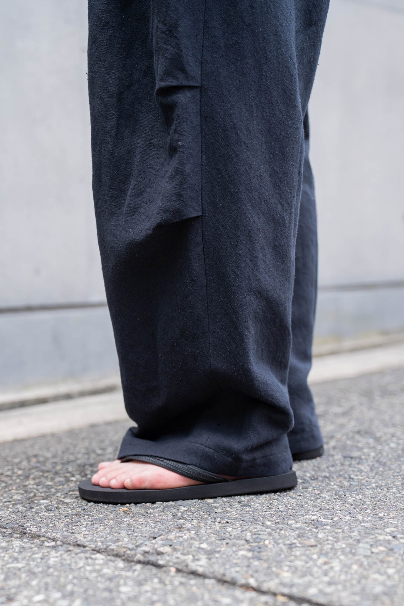 Linen Silk Wide Knee Tuck Pants