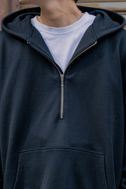 HALF ZIP HOODY