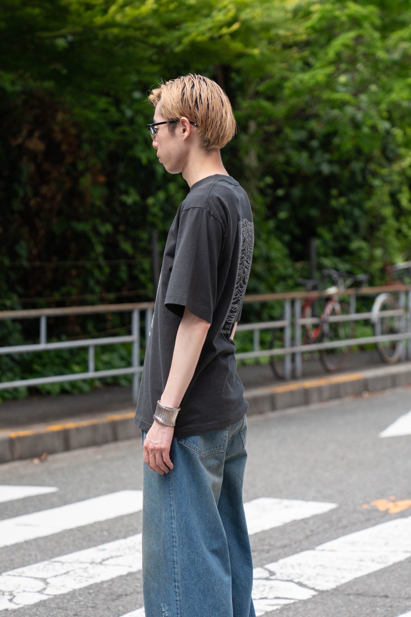 JD UNKNOWN PLEASURES Invert STANDARD