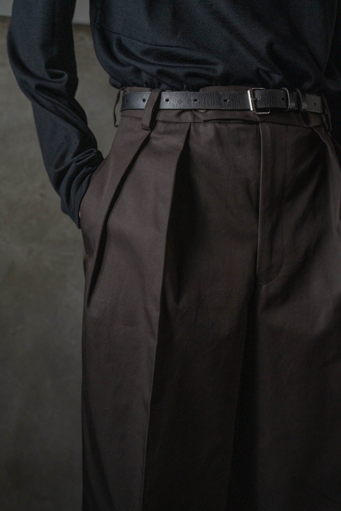 COTTON GABA 2TUCK WIDE SLACKS