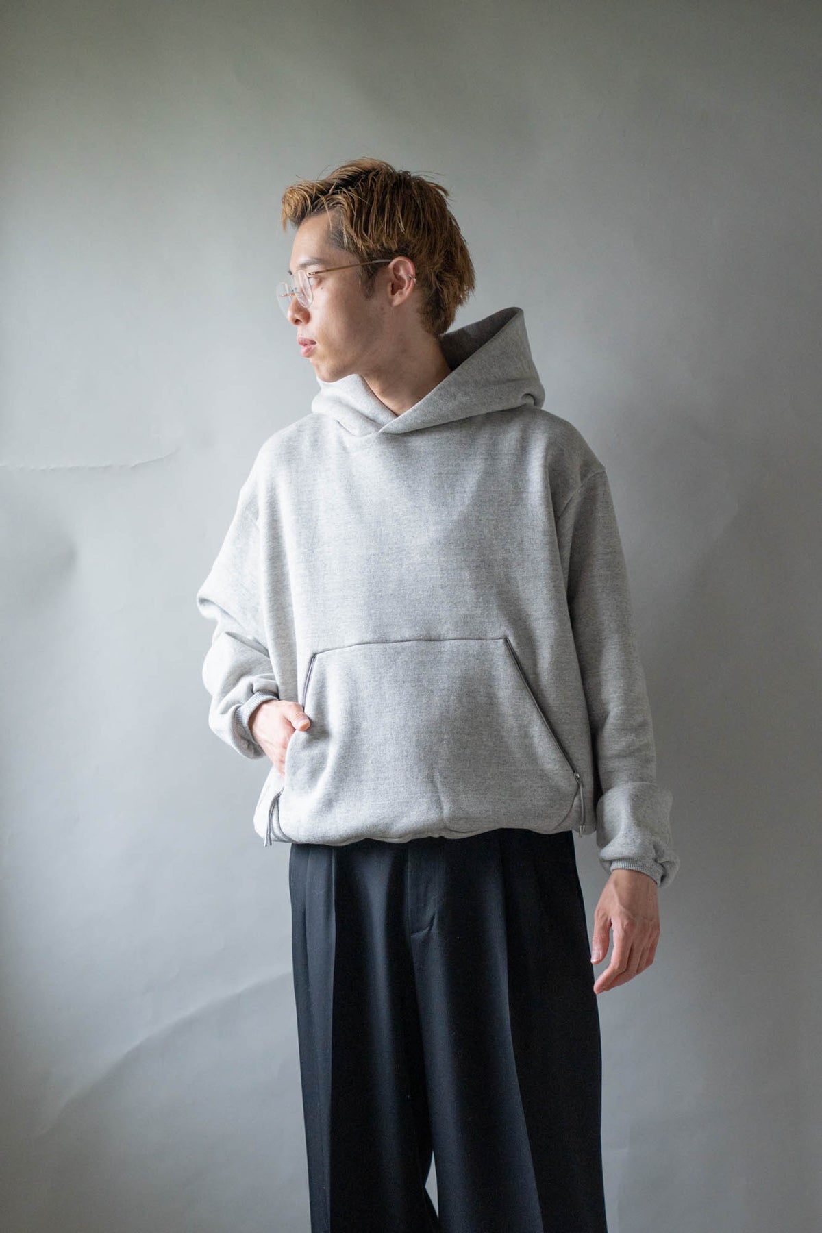 THE SWEAT HOODIE