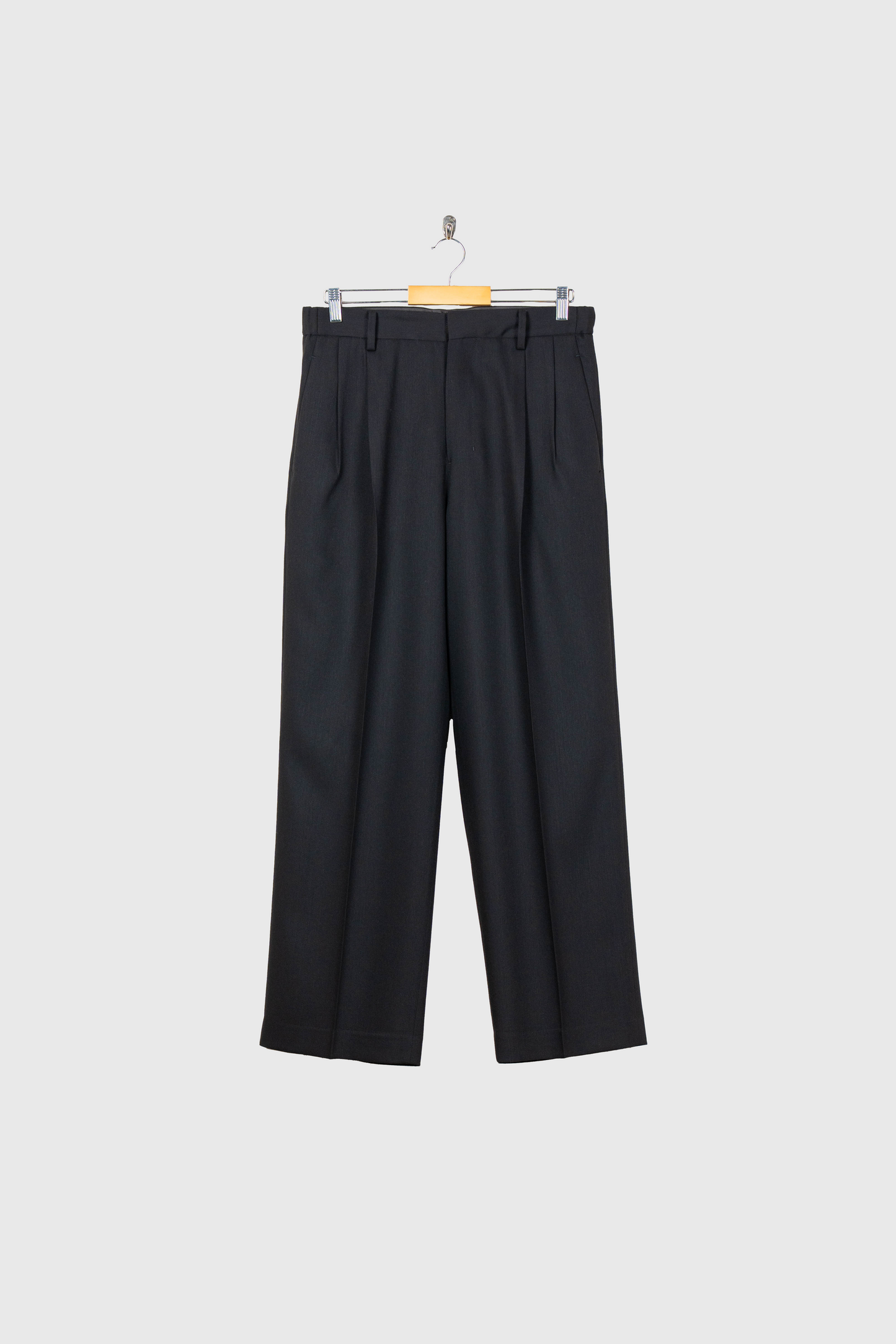 TWO TUCKS WIDE TROUSERS