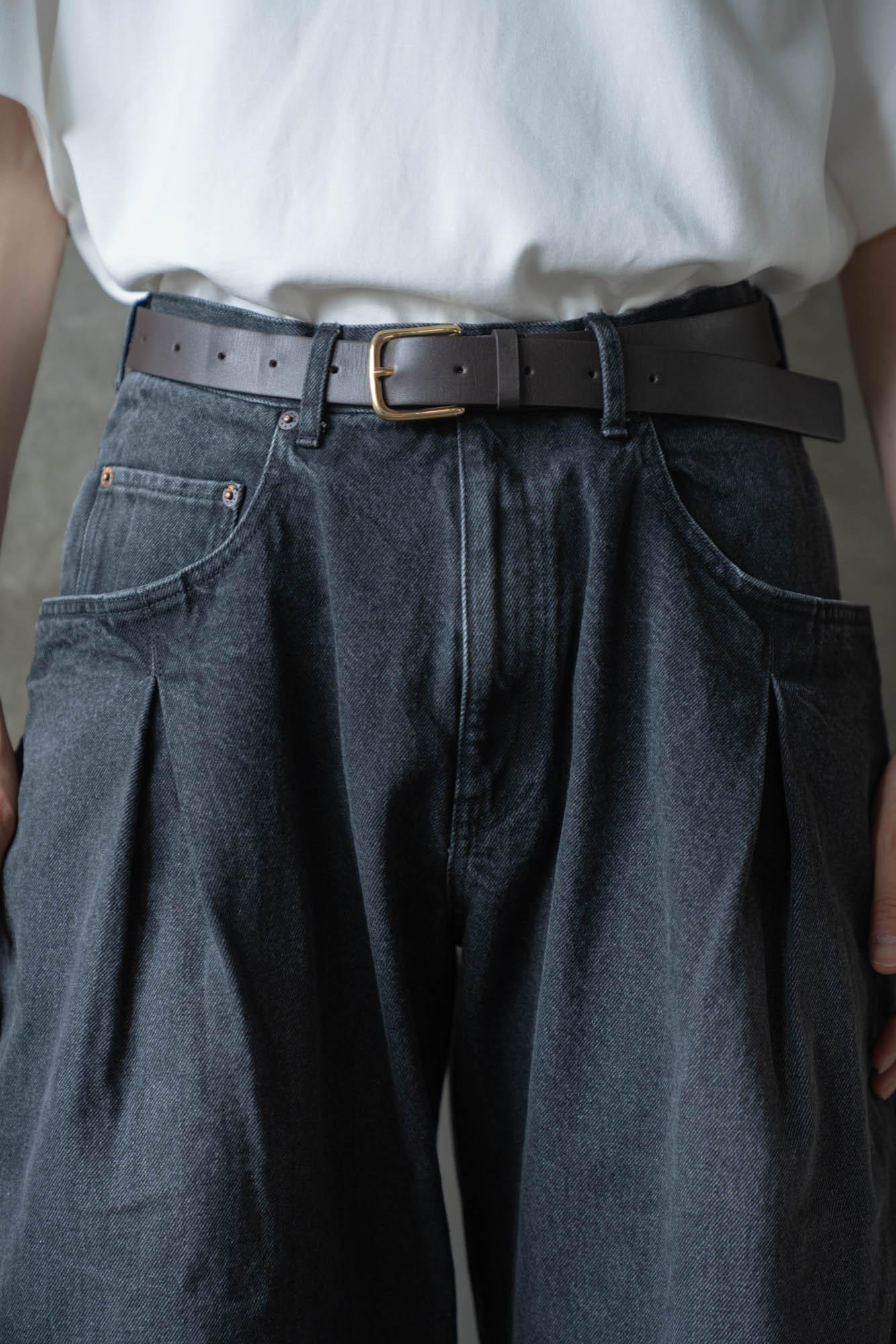 3D cutting denim pants