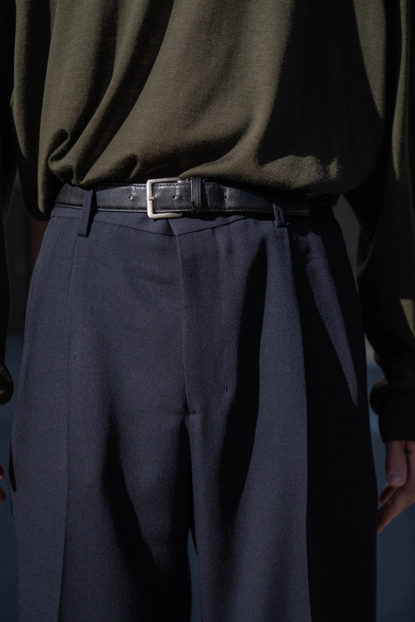 TWO TUCKS WIDE TROUSERS