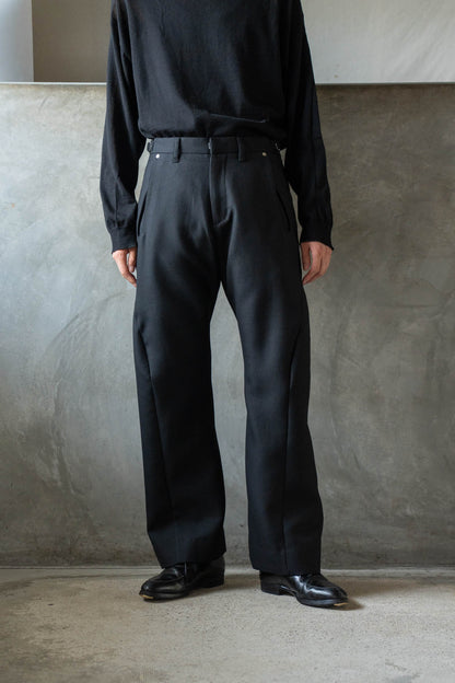 3D TWISTED TAILORED PANTS
