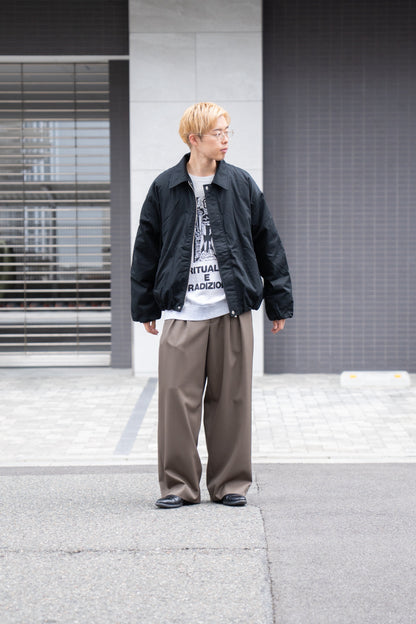 WIDE SQUARE ZIP UP DOWN JACKET