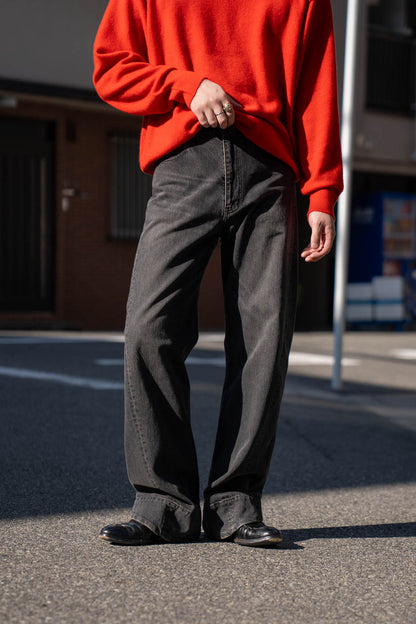 TWIST CUT DENIM JEANS(ST.1396)