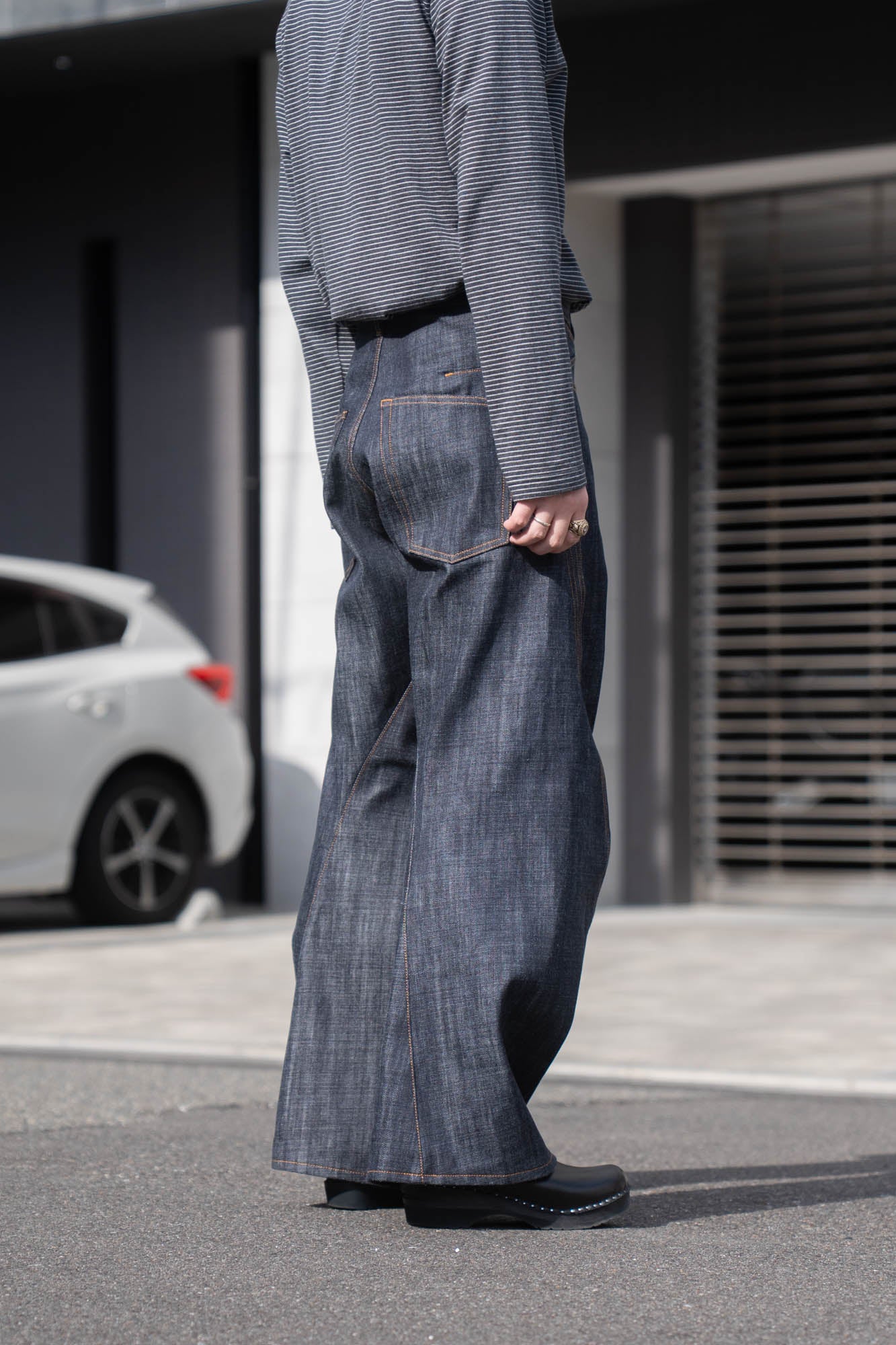 3D TWISTED WIDE LEG JEANS | デニム NVRFRGT（ネバーフォーゲット