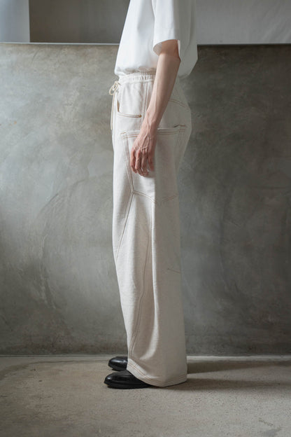 3D cutting sweat pants