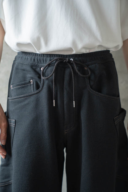 3D cutting sweat pants