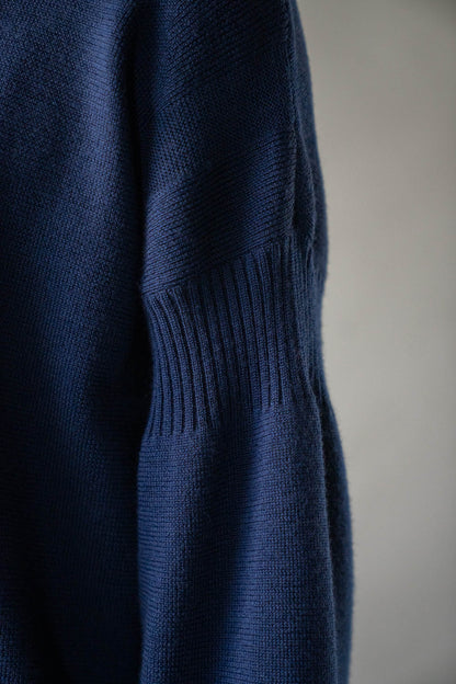 META SWEATER
