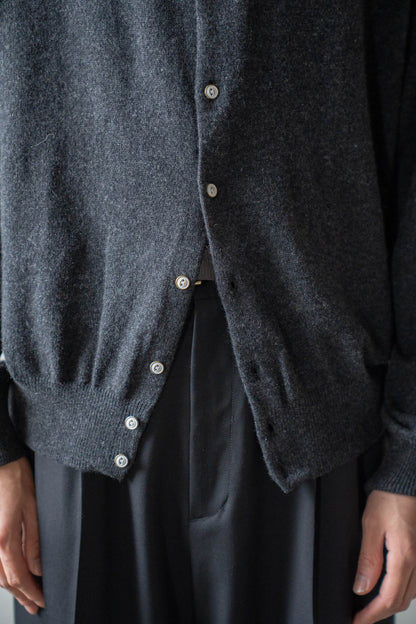 CASHMERE CREW NECK CARDIGAN .16