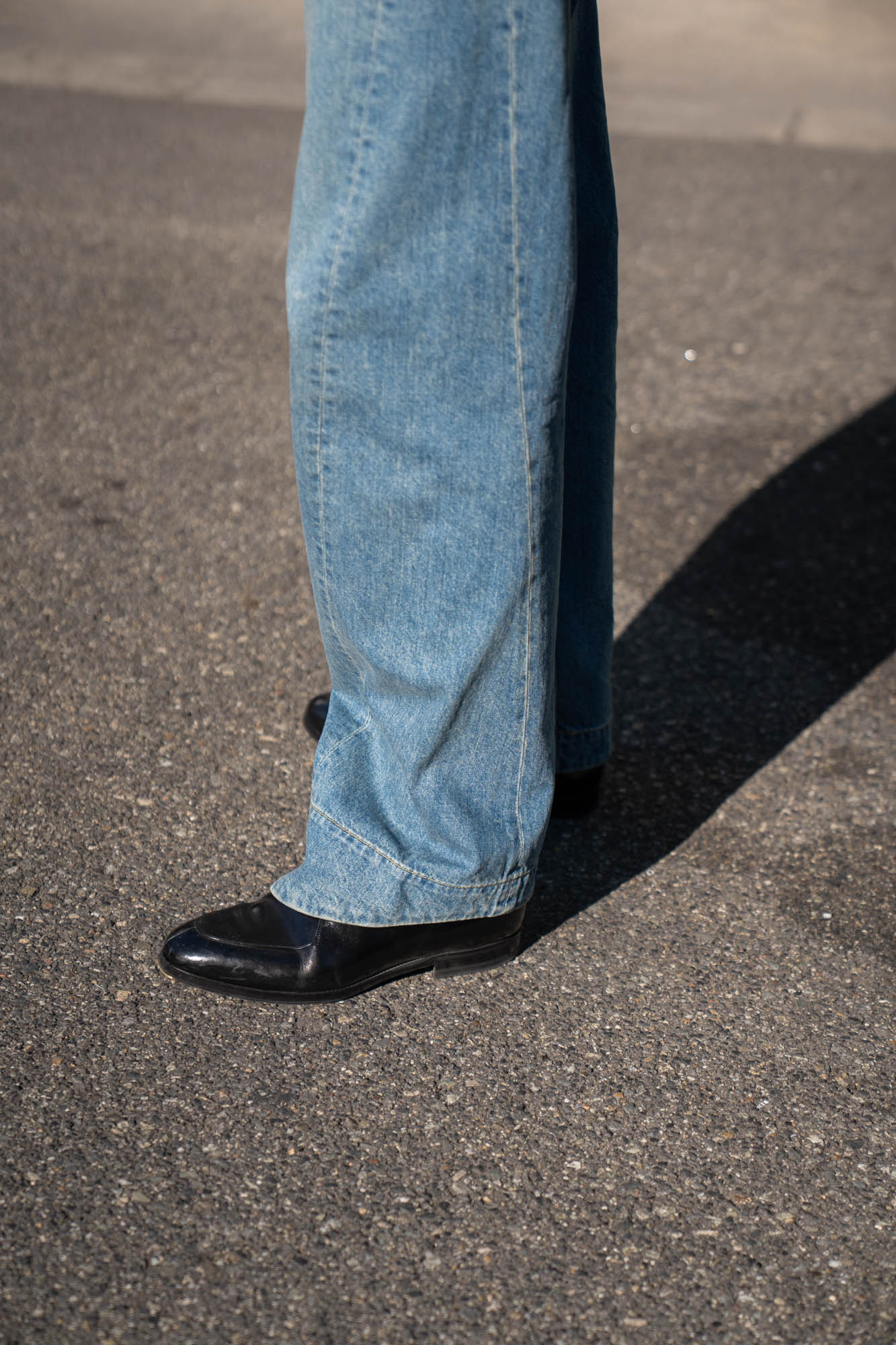 TWIST CUT DENIM JEANS(ST.1396)