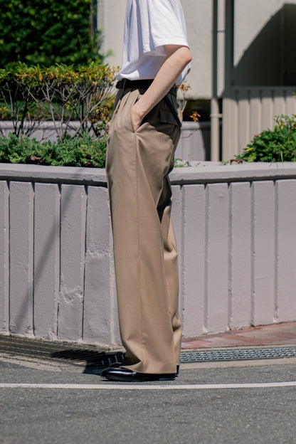 TWO TUCKS WIDE TROUSERS