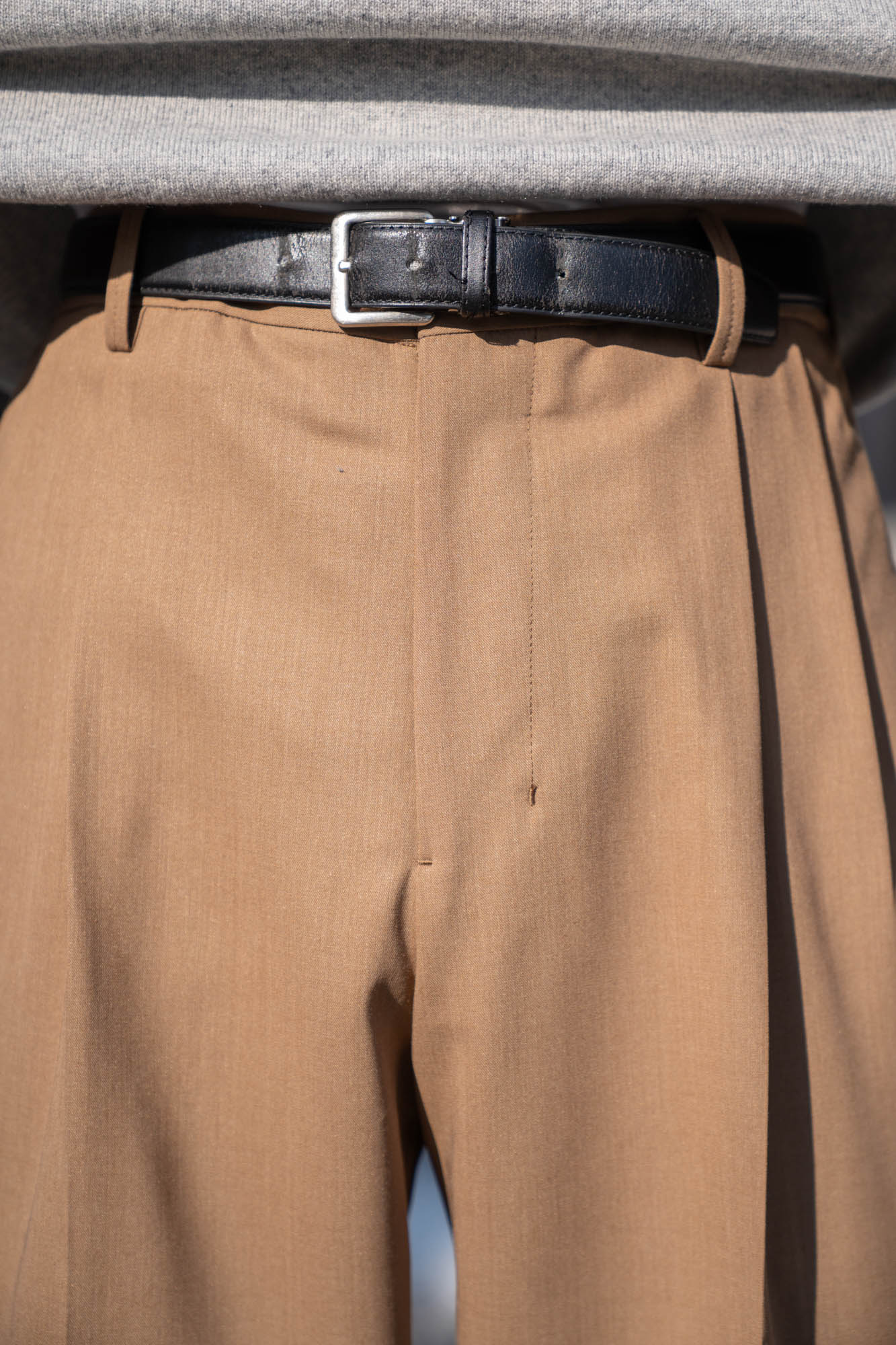TWO TUCKS WIDE TROUSERS