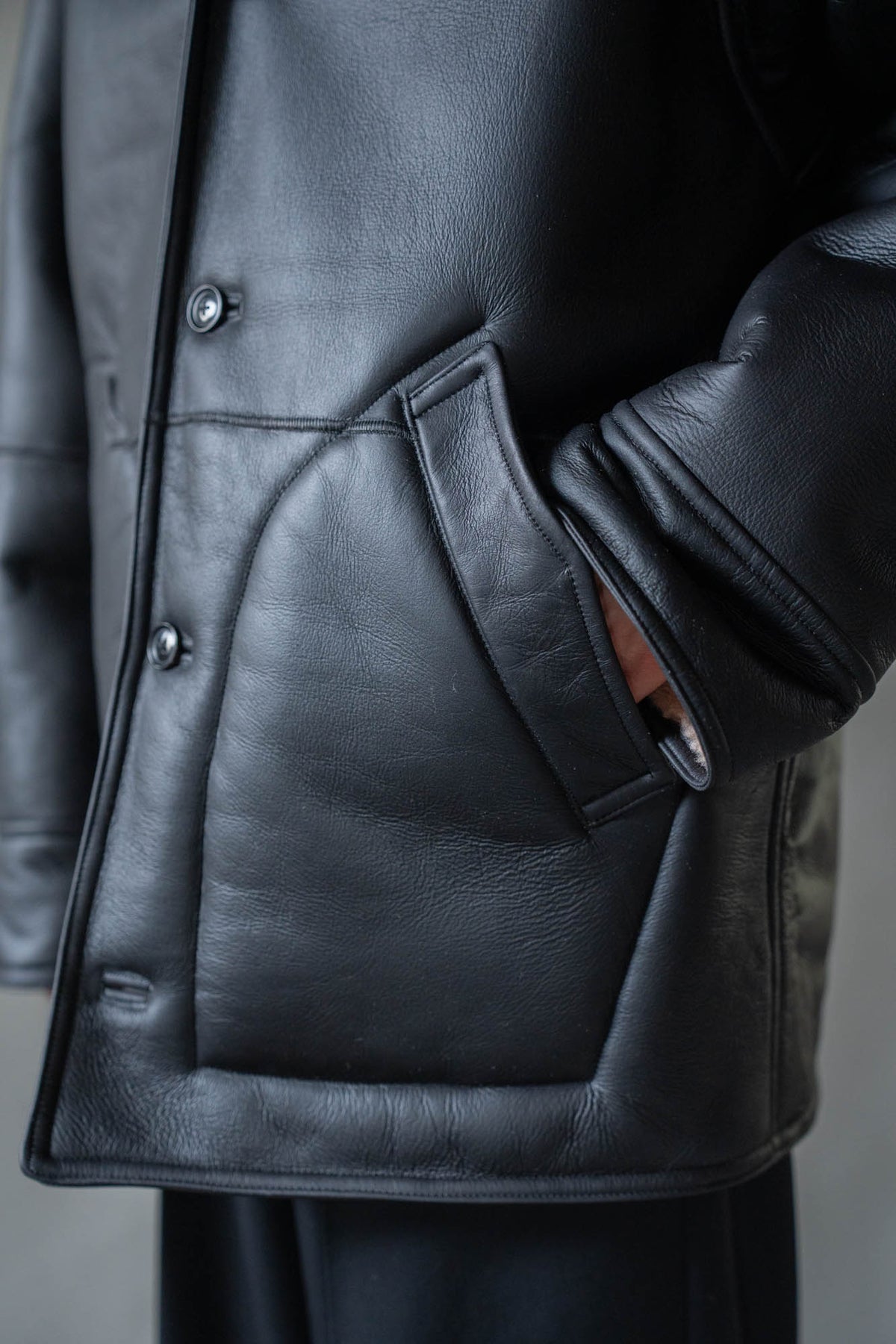 REVERSIBLE MOUTON BLOUSON