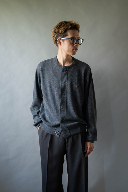 Wool knit cardigan for sign