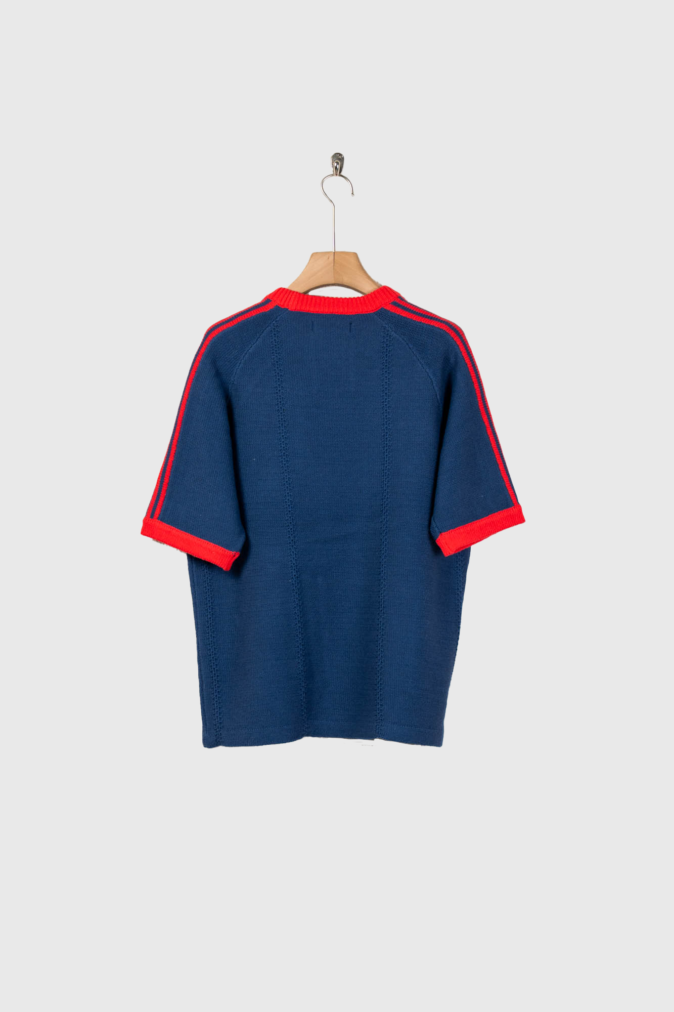 KNITTED TRAINING T-SHIRT