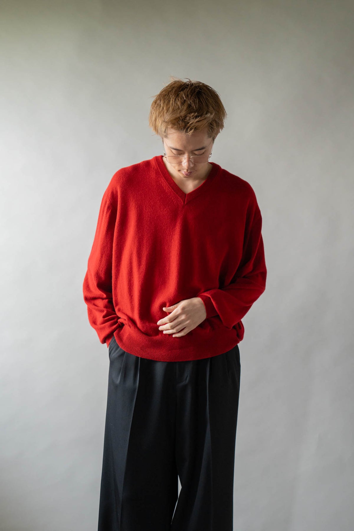 CASHMERE V-NECK KNIT .16