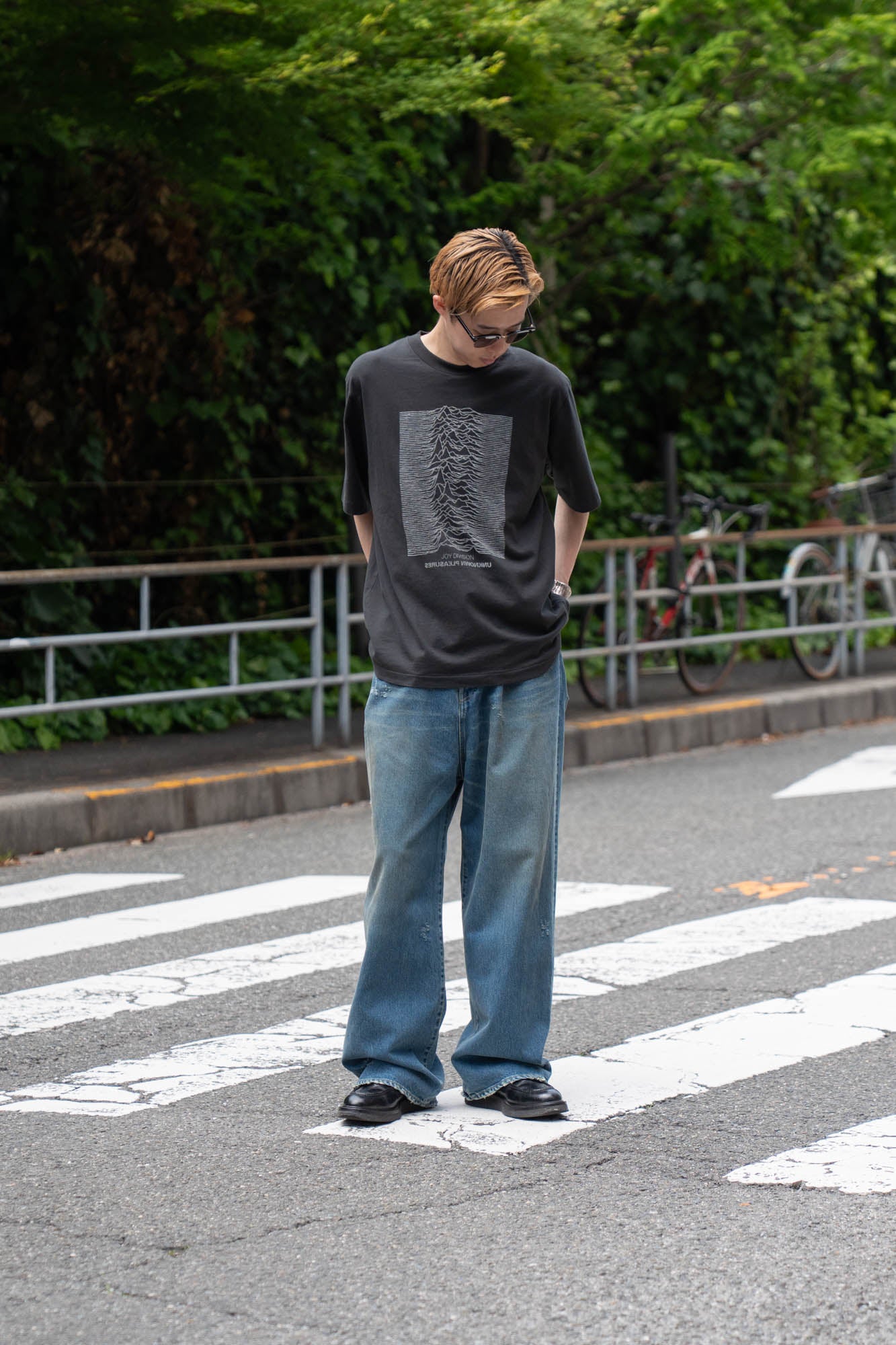 JD UNKNOWN PLEASURES Invert STANDARD