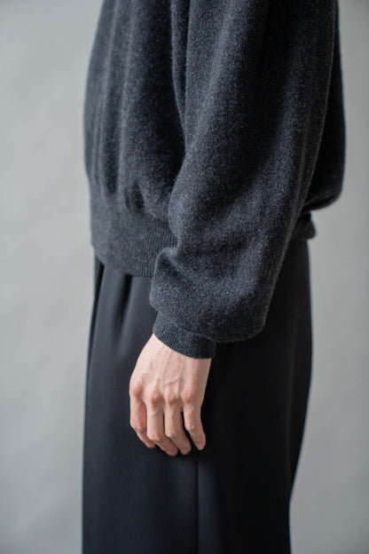CASHMERE V-NECK KNIT .16