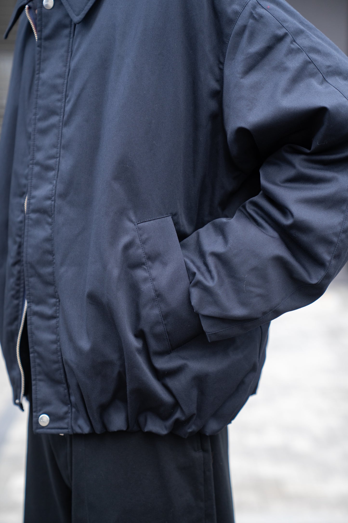 WIDE SQUARE ZIP UP DOWN JACKET