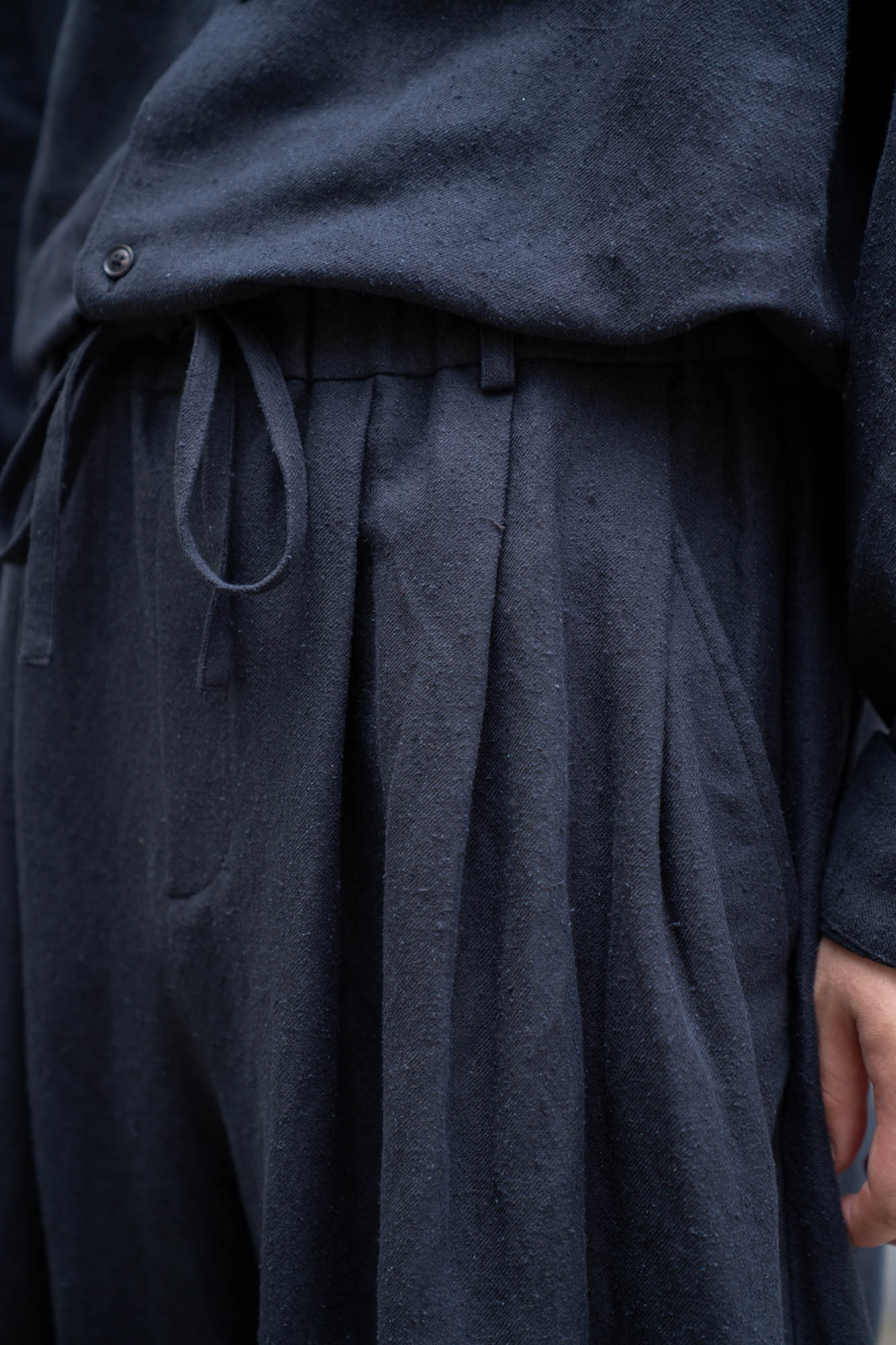 Linen Silk Wide Knee Tuck Pants