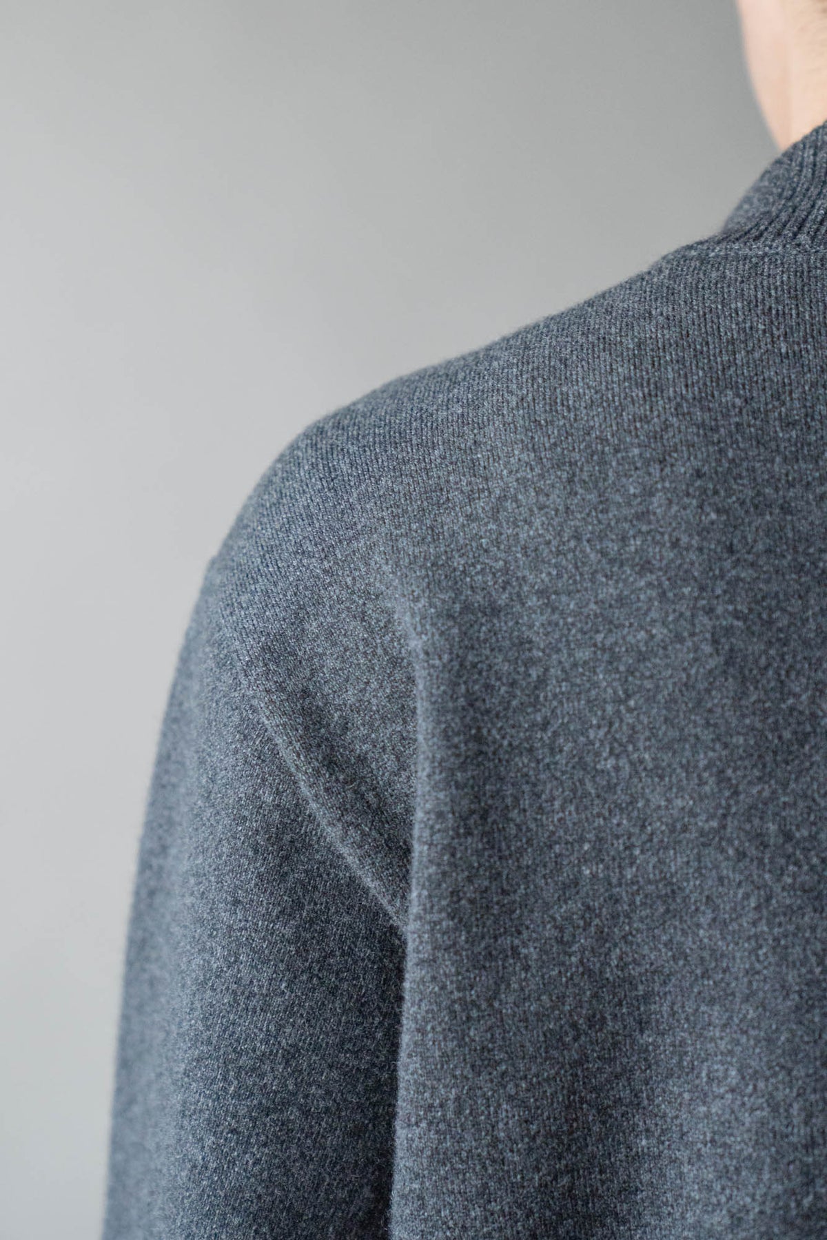 CREW NECK CARDIGAN