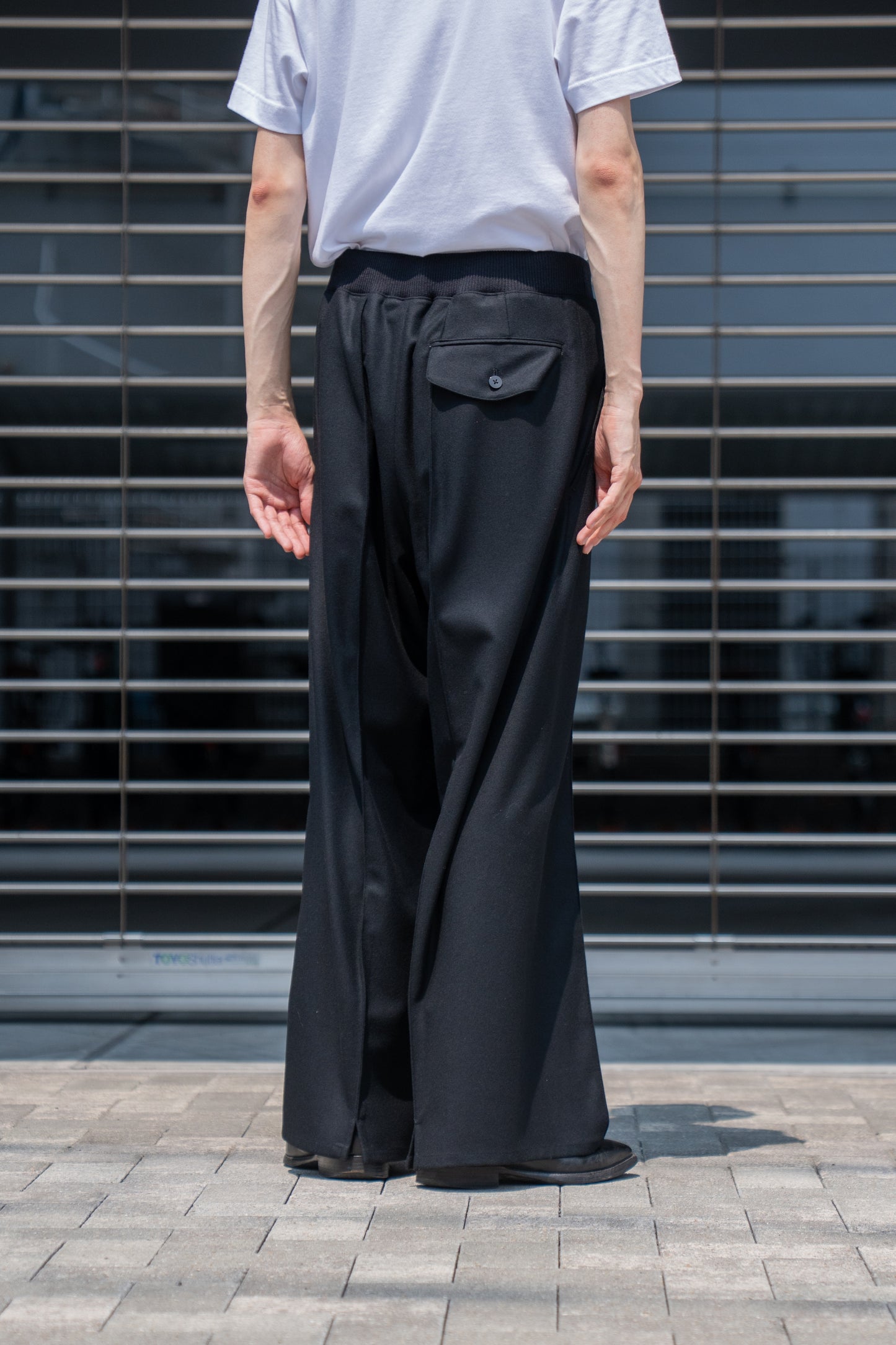 WIDE TROUSER WITH RIBBED WAISTBAND IN WOOL FLANNEL