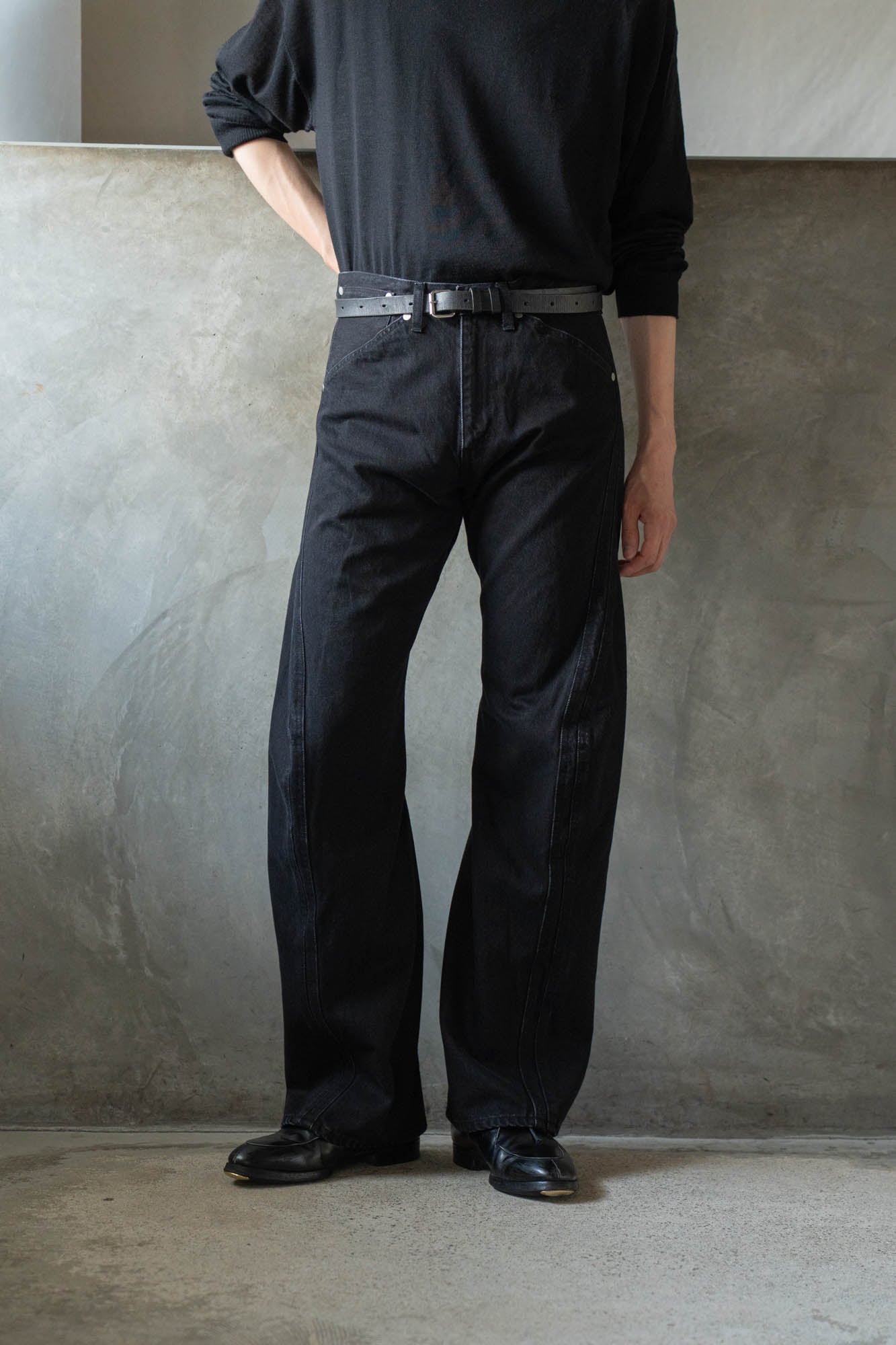 3D TWISTED JEANS