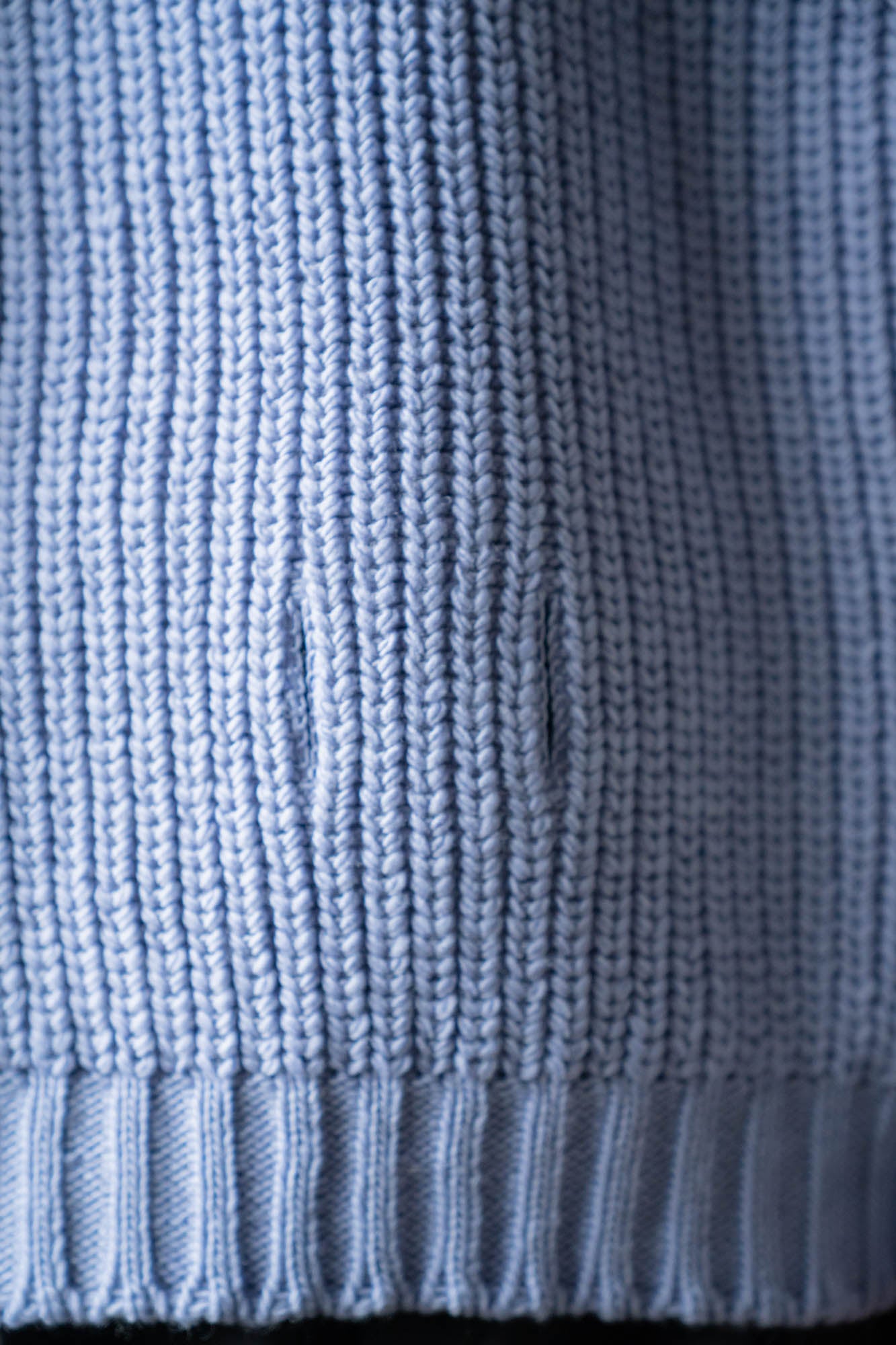 Belt. Slit Knit in Merinos d`Arles