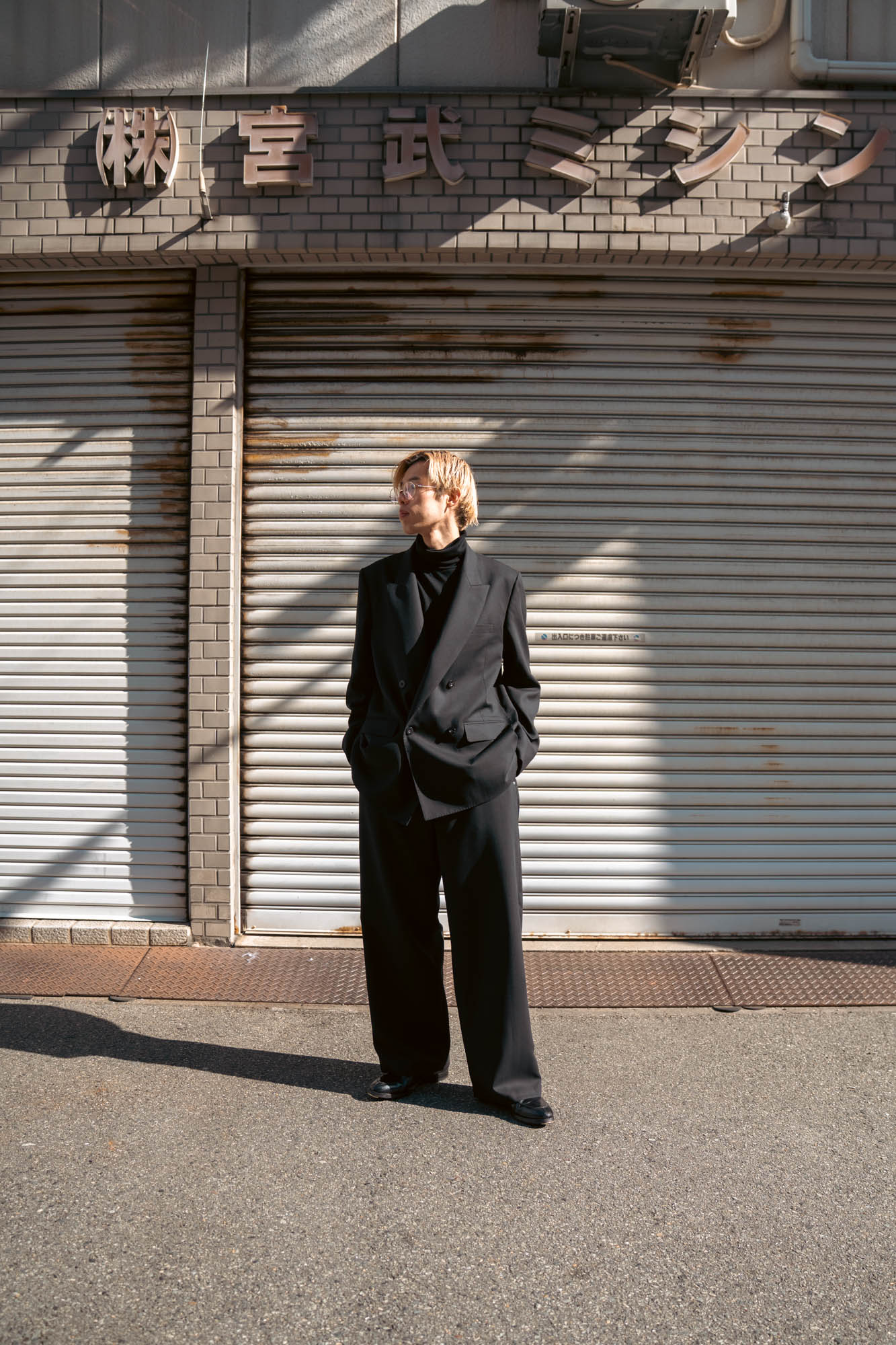 DOUBLE BREASTED TAILORED JACKET