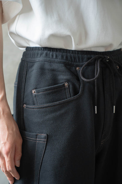 3D cutting sweat pants