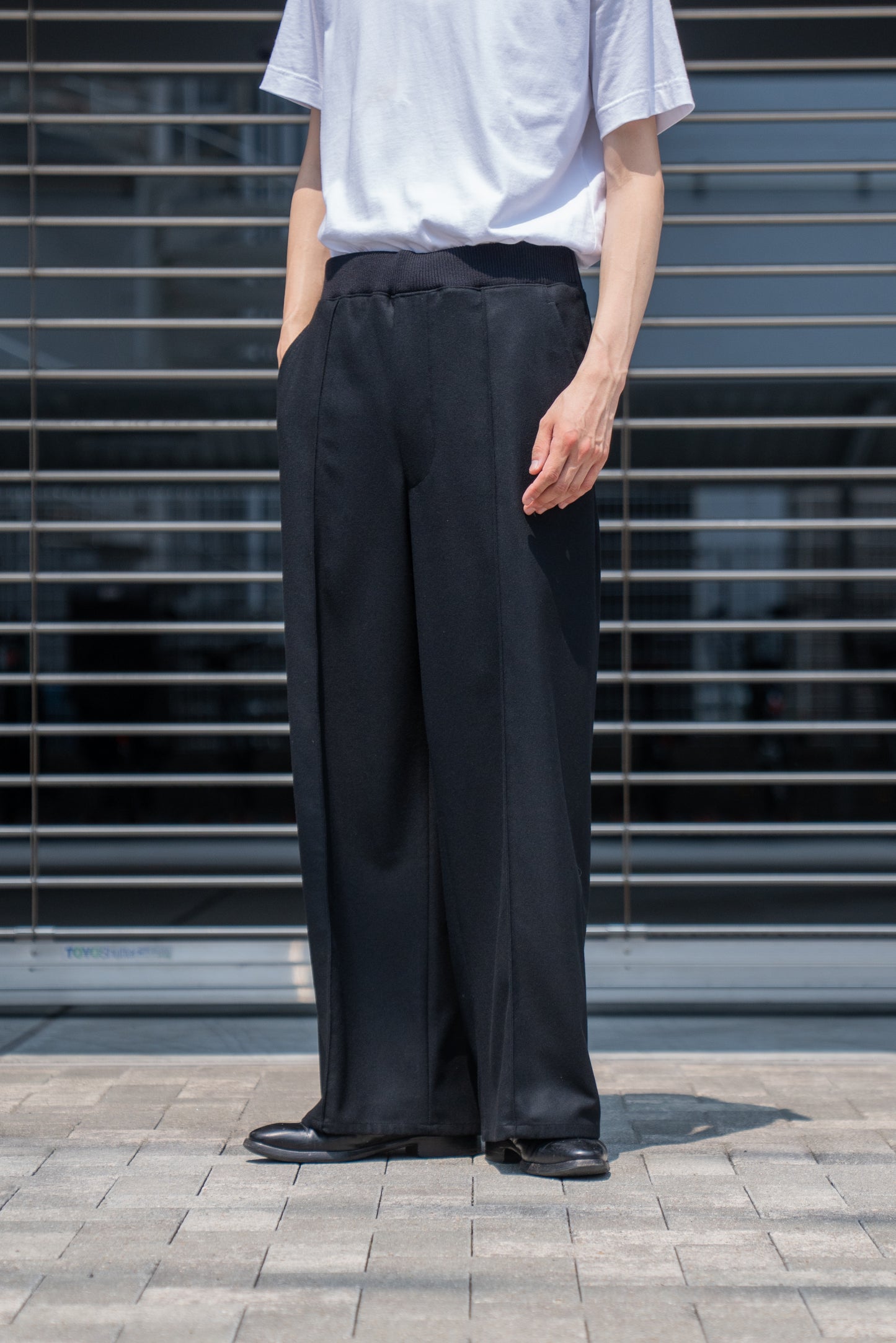 WIDE TROUSER WITH RIBBED WAISTBAND IN WOOL FLANNEL